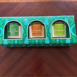 Bath & Body Works Holiday Candle Fireside, Under Xmas Tree & Snickerdoodle NWT